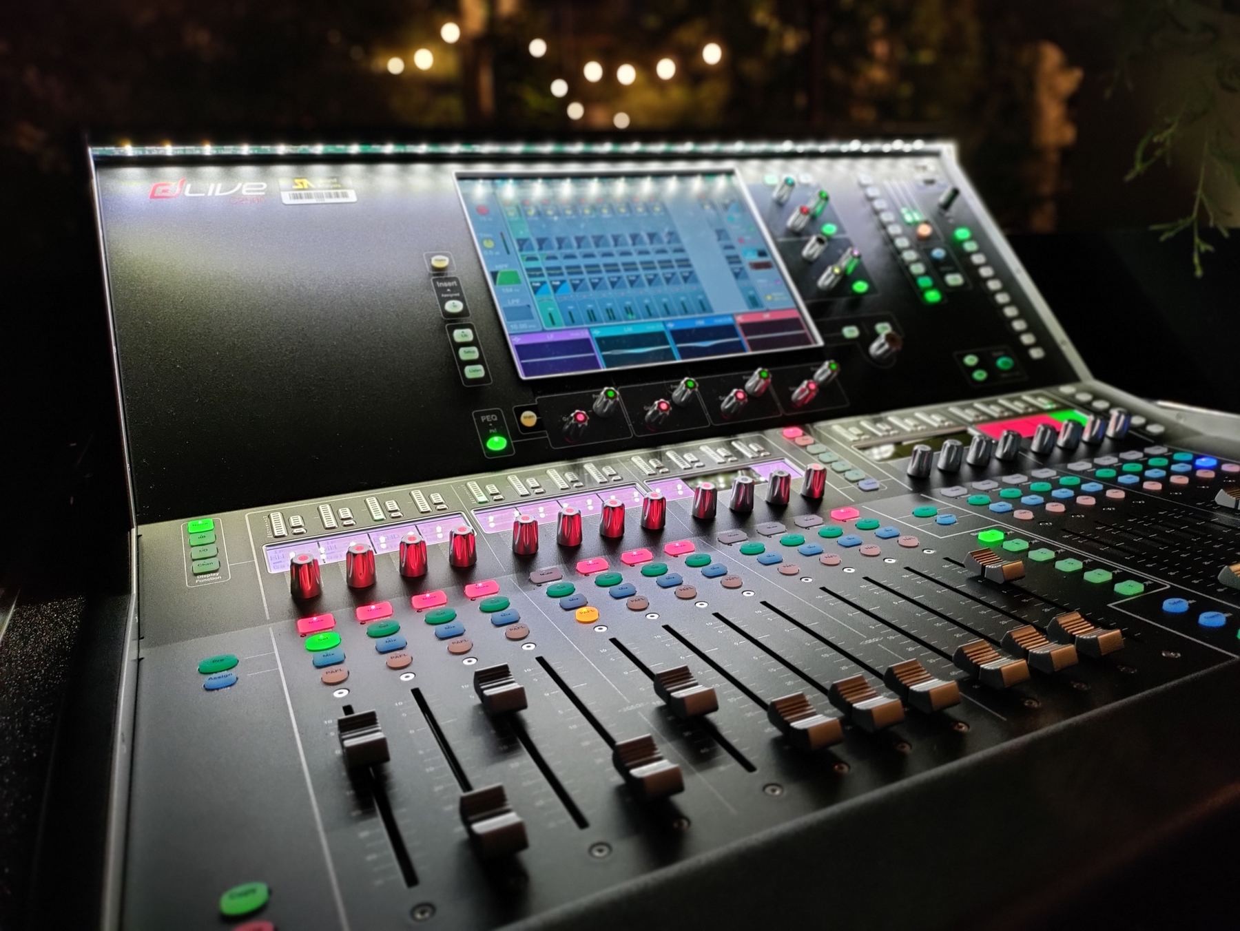 Allen & Heath dLive C2500 mixing console